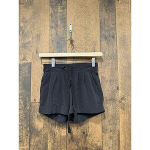 Lululemon Spring Break Away Shorts Black Size 2